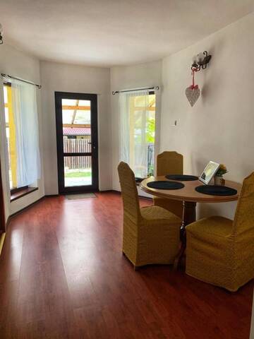 Фото номера Дом с 3 спальнями Дома для отпуска Casa Pădurenilor- Ținutul Pădurenilor г. Ciuleni 14