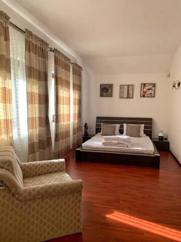 Фото номера Дом с 3 спальнями Дома для отпуска Casa Pădurenilor- Ținutul Pădurenilor г. Ciuleni 28