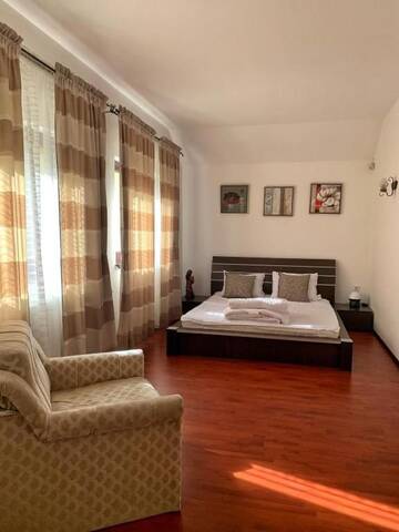 Фото номера Дом с 3 спальнями Дома для отпуска Casa Pădurenilor- Ținutul Pădurenilor г. Ciuleni 63